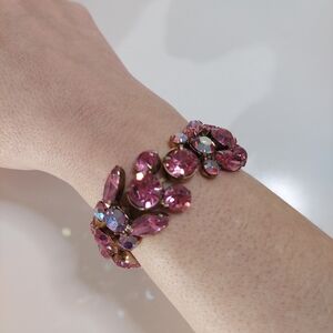 REGENCY Signed Vintage Pink Irridescent Rhinestone Prong Set Bracelet